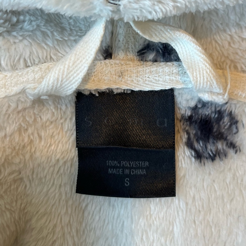 2 for $10 Soma Zip Front Robe - Picture 2 of 3